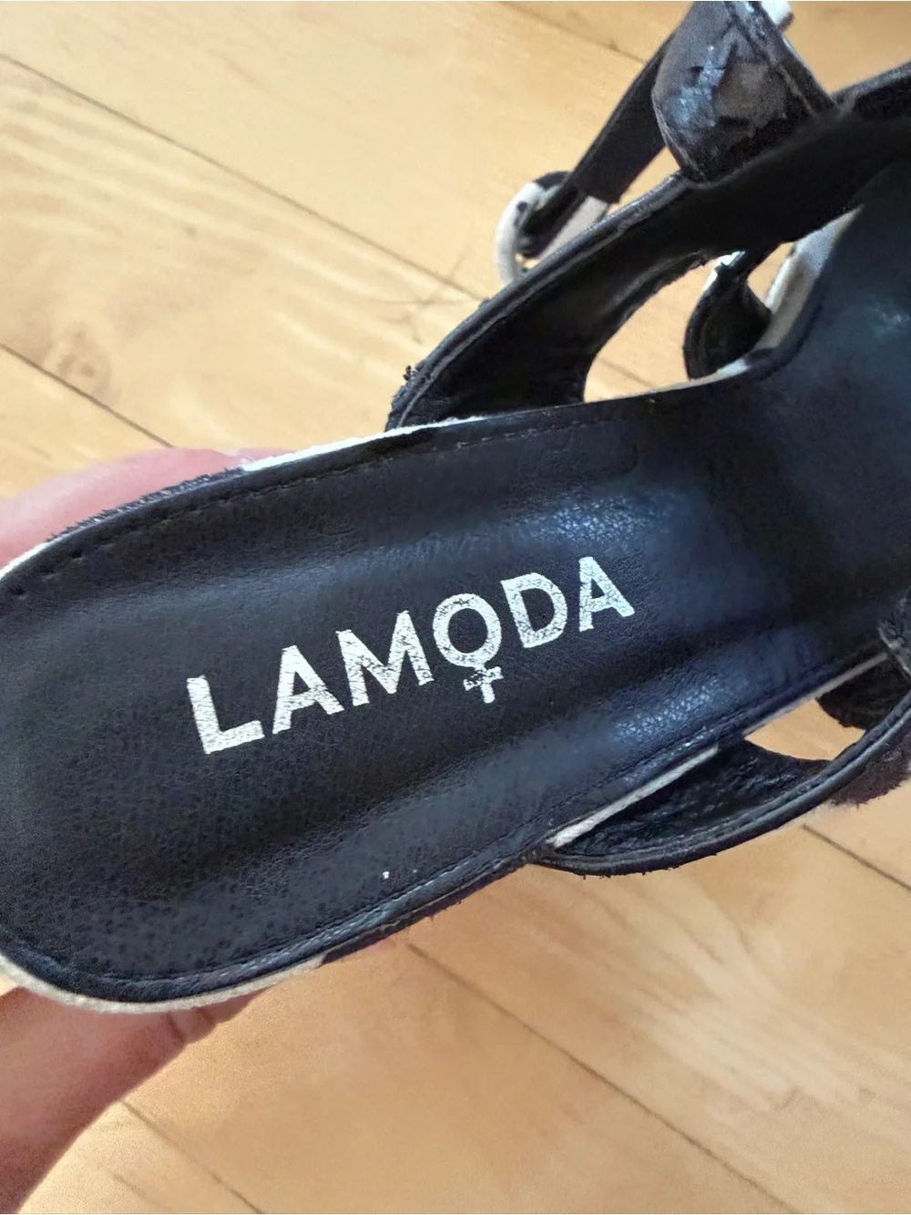 La Moda Black and White Stacked Platform Heels